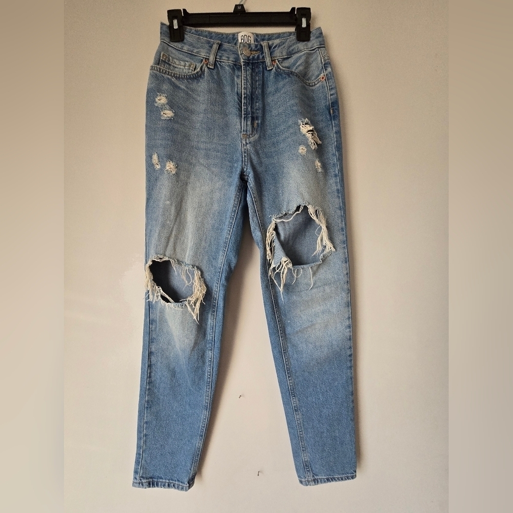 BDG Urban Outfitter High-Rise Disressed Mom Jeans